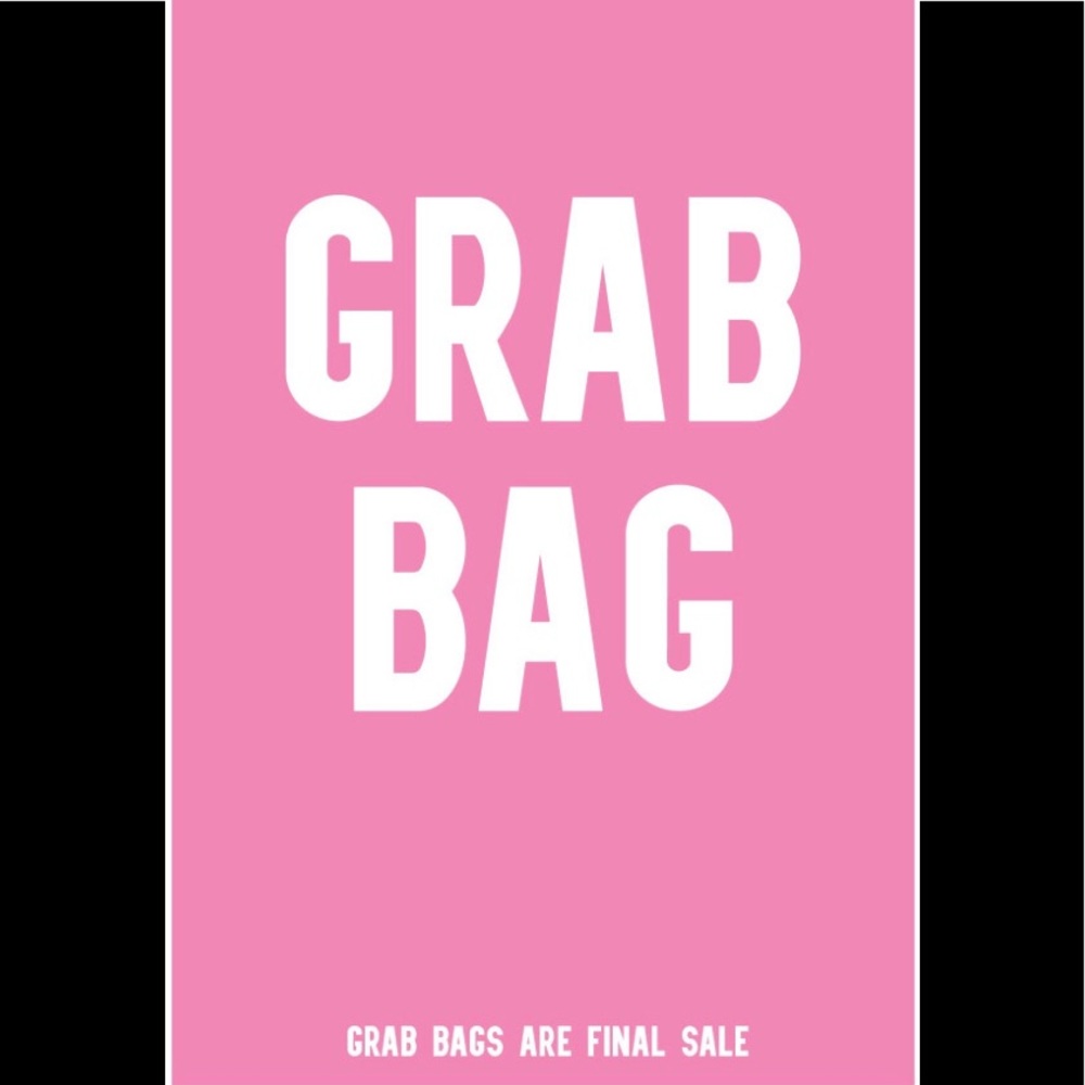 😱 Grab Bag-two clothing items and 1 accessory❤️😱